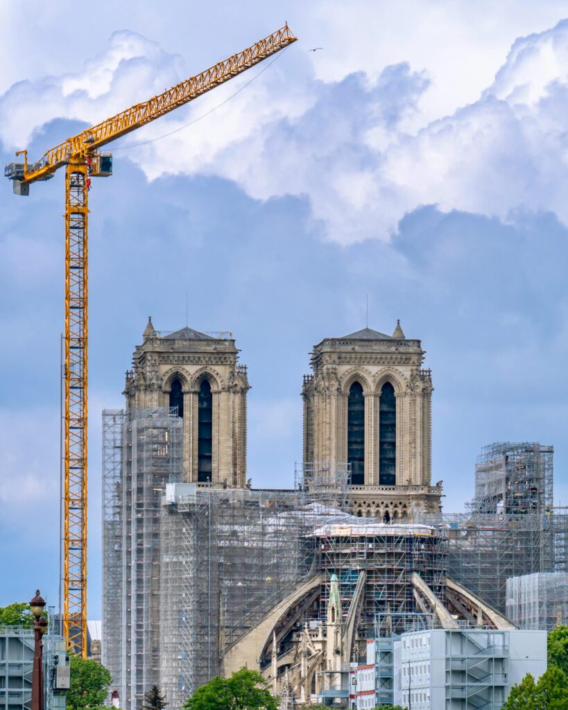 Cathédrale de Notre-Dame en reconstruction
